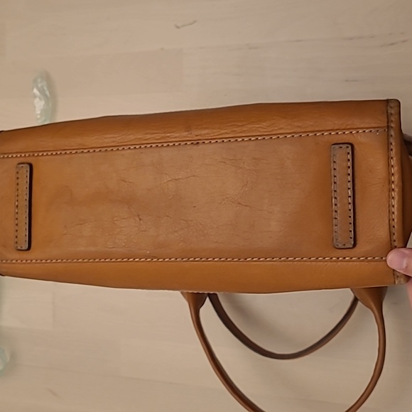 EUC Y2K Micheal Kors Brown Leather Tote/Shoulder Bag with Silver Hardware - Picture 12 of 17